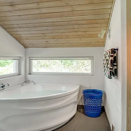 Feriehus Aslak - 350m From The Sea By Interhome *
